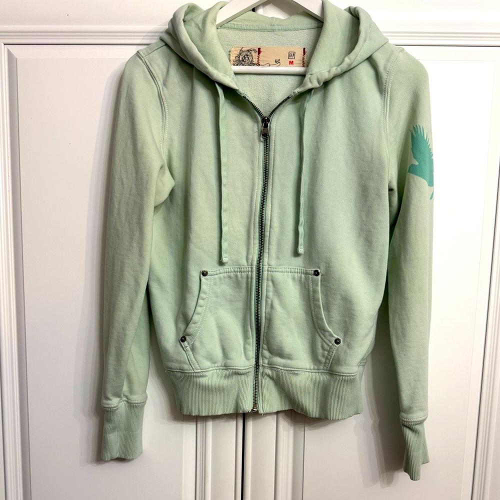 GAP Womens Medium Mint Green Zip Hoodie 2 Front Pockets Green Doves on Sleeve